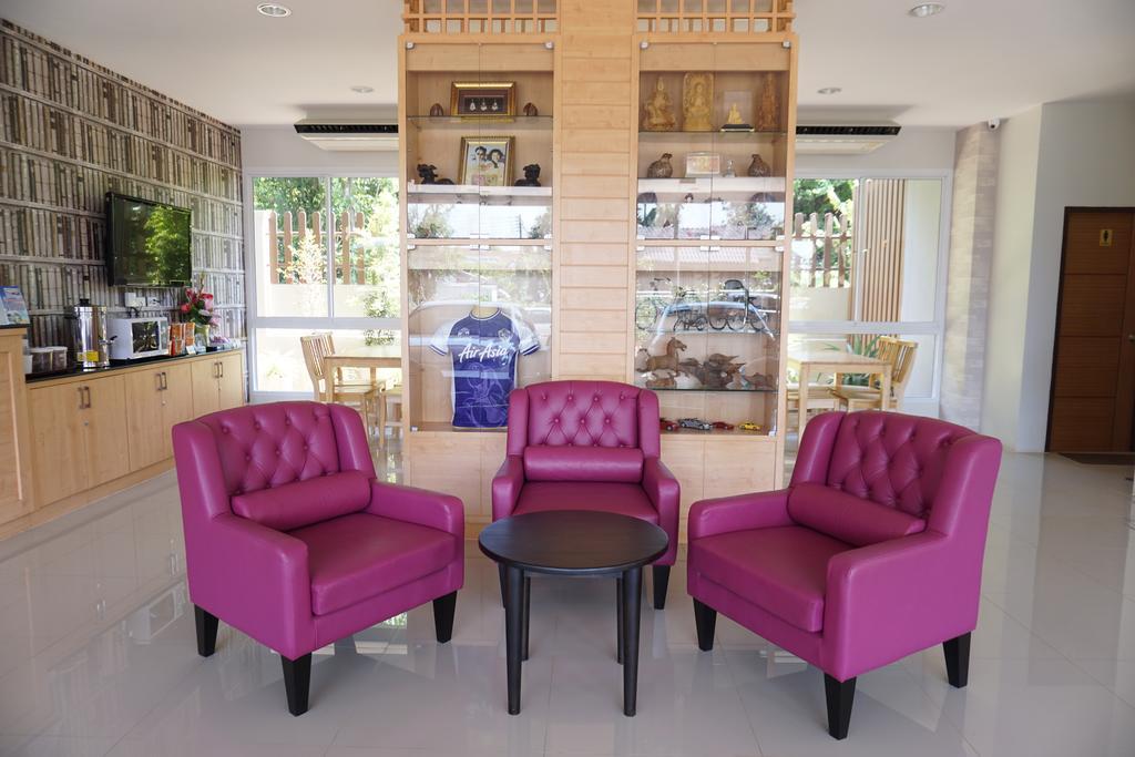 Chompu Nakarin Apartment Trang Exterior photo