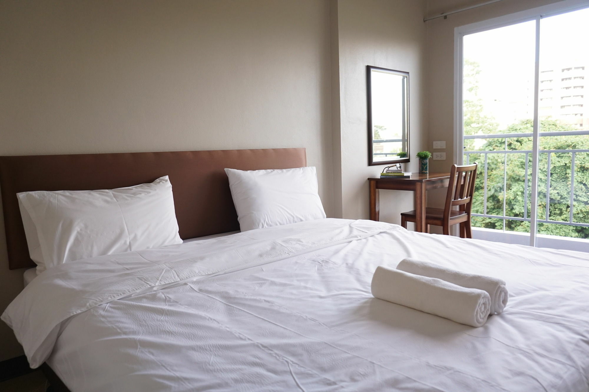 Chompu Nakarin Apartment Trang Exterior photo